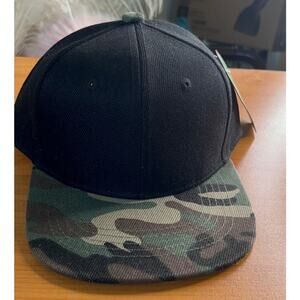 New Youth Snapback Hat –Black with Camouflage Bib
